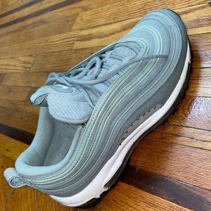 Nike Air Max 97 Mica Green Corduroy, Size 9.5, AQ4137-300